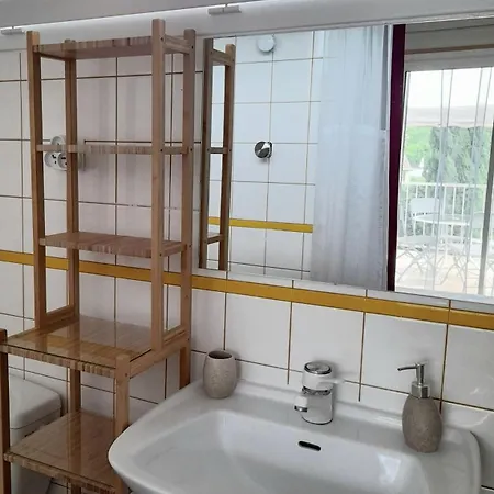 2 Pers Dans Havre De Paix Cevenol Laroque (Herault)